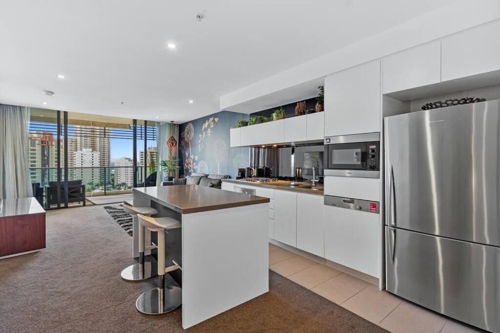 'aloft At Oracle' A Stunning Beachside Apartment
