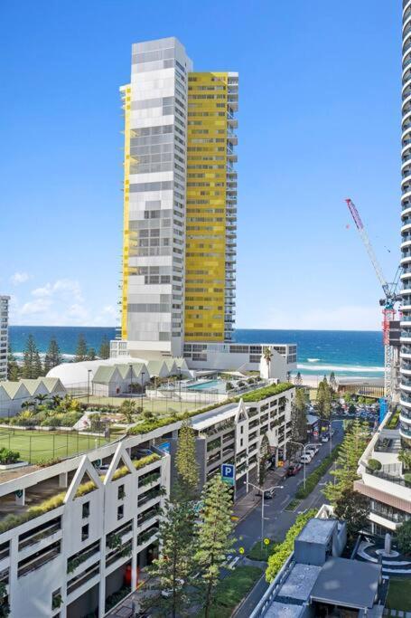 'aloft At Oracle' A Stunning Beachside Apartment Gold Coast